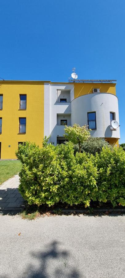 Ferienwohnung Oaza Klara Karlovac Exterior foto