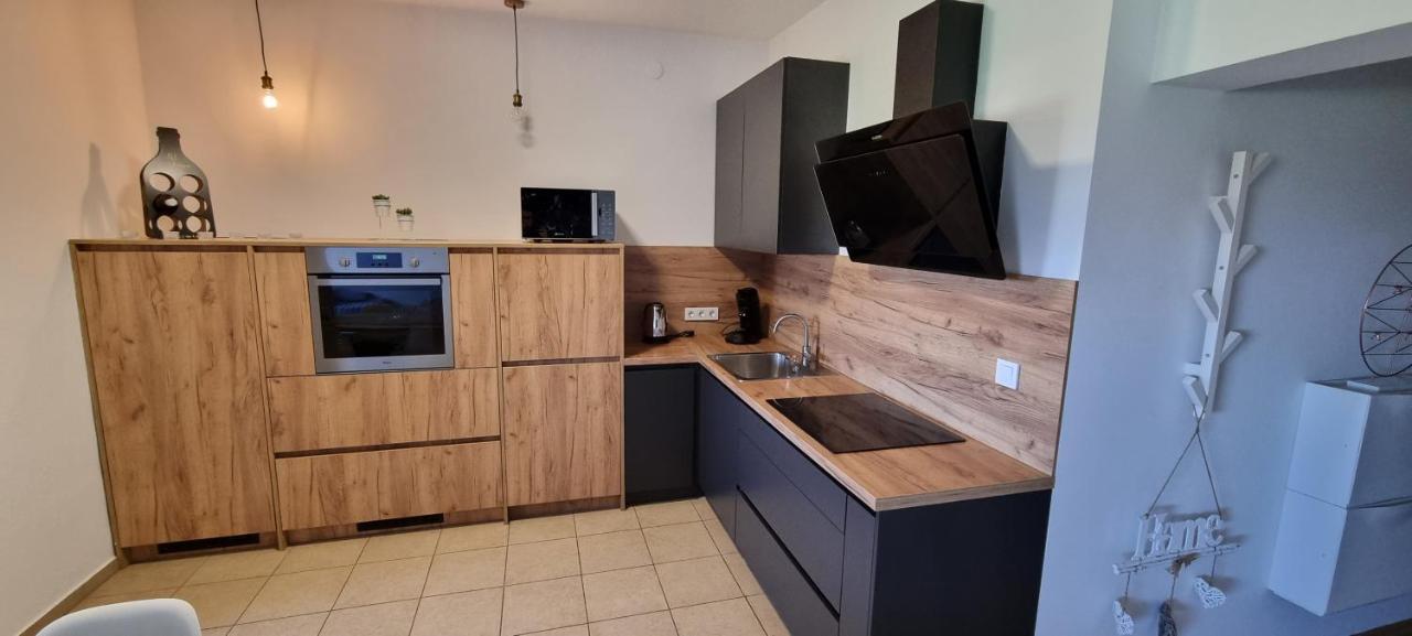 Ferienwohnung Oaza Klara Karlovac Exterior foto